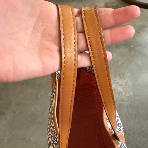 Stella & Dot Navy and White Bicycle Patterned Tote w/ Leather Straps - Picture 4 of 4